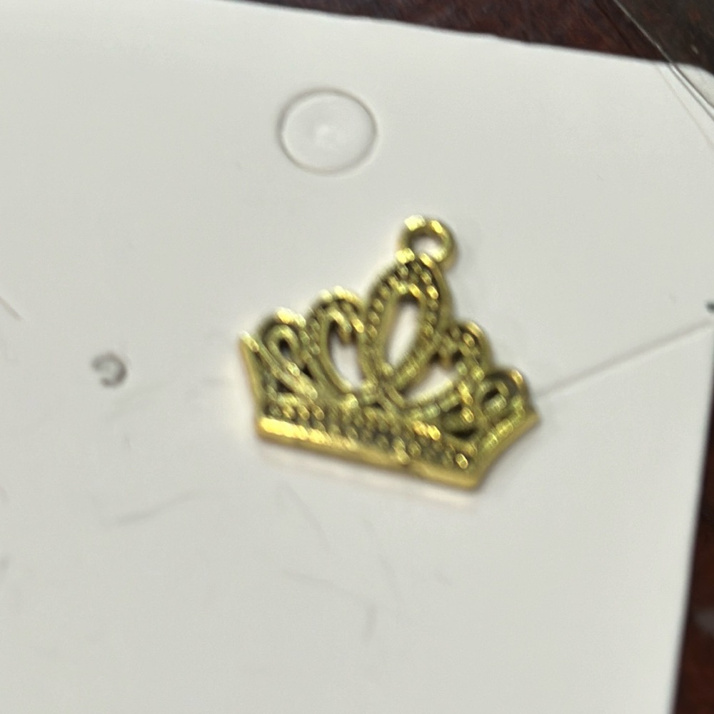 NWT Crown pendants gold color
